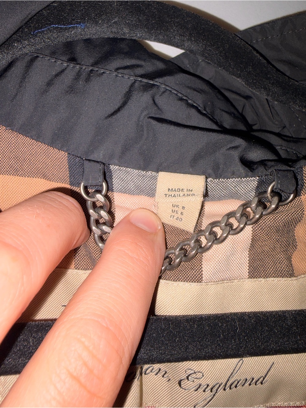 BURBERRY Women's Hooded Coat Size 6 In Black - Picture 5 of 7